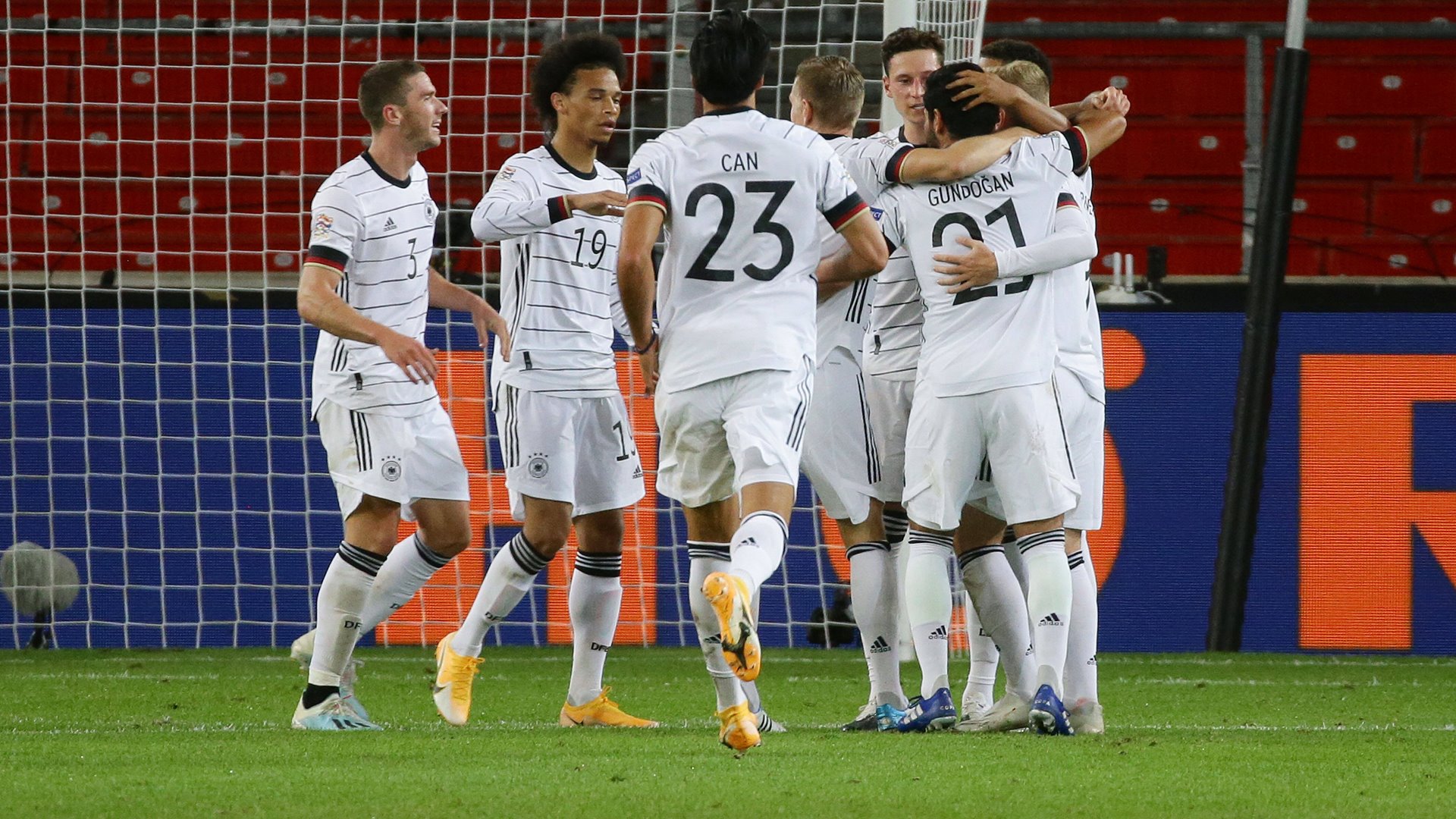 Wer Zeigt Ubertragt Schweiz Gegen Deutschland Live Im Tv Und Live Stream Dazn News Deutschland