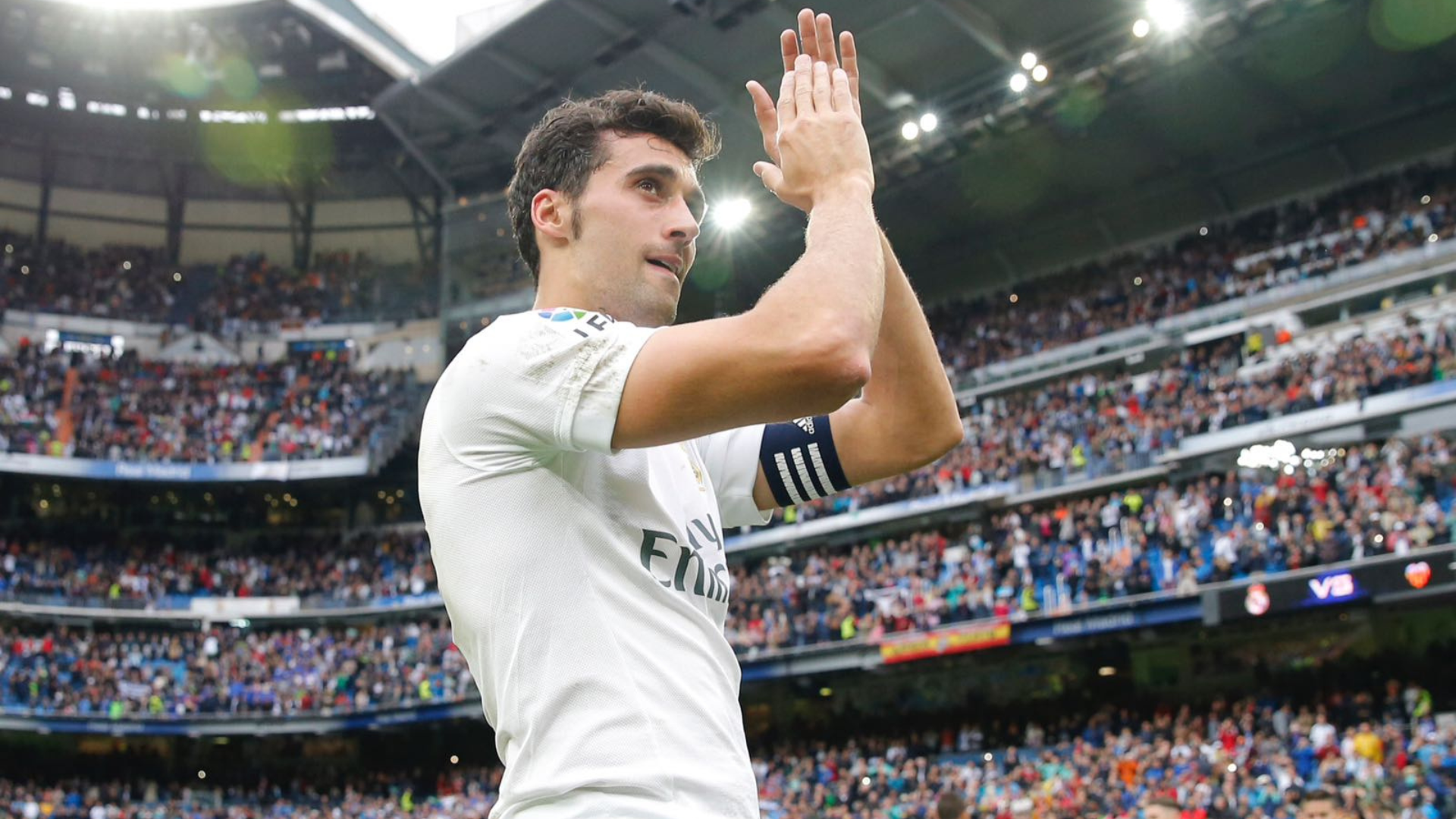 Arbeloa says goodbye to the Bernabeu.