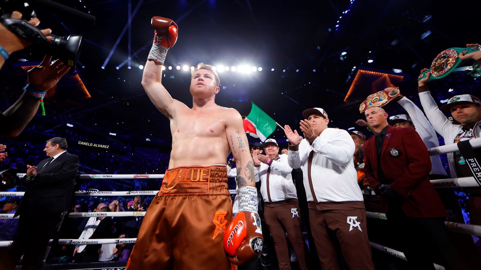 Canelo Alvarez Proves He's Levels Above In Unanimous Decision Over A ...