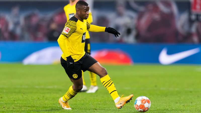 Manchester United setting eagle eyes on £26million forward as Marcus Rashford alternative