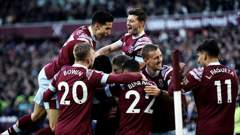 Arsenal perde dérbi frente ao West Ham e deixa fugir liderança