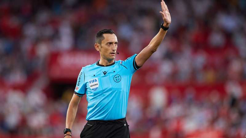 Arbitro atletico madrid barcelona