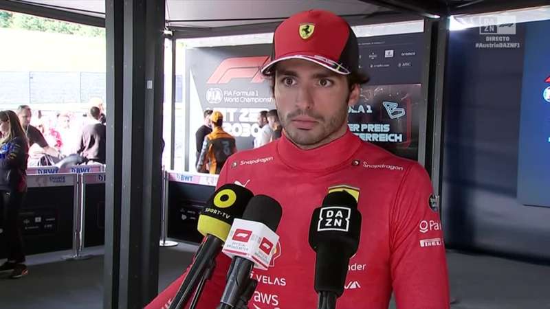 Carlos Sainz y su mensaje a Max Verstappen: "Entre Leclerc y yo tenemos que hacer cosas diferentes e ir a por él"