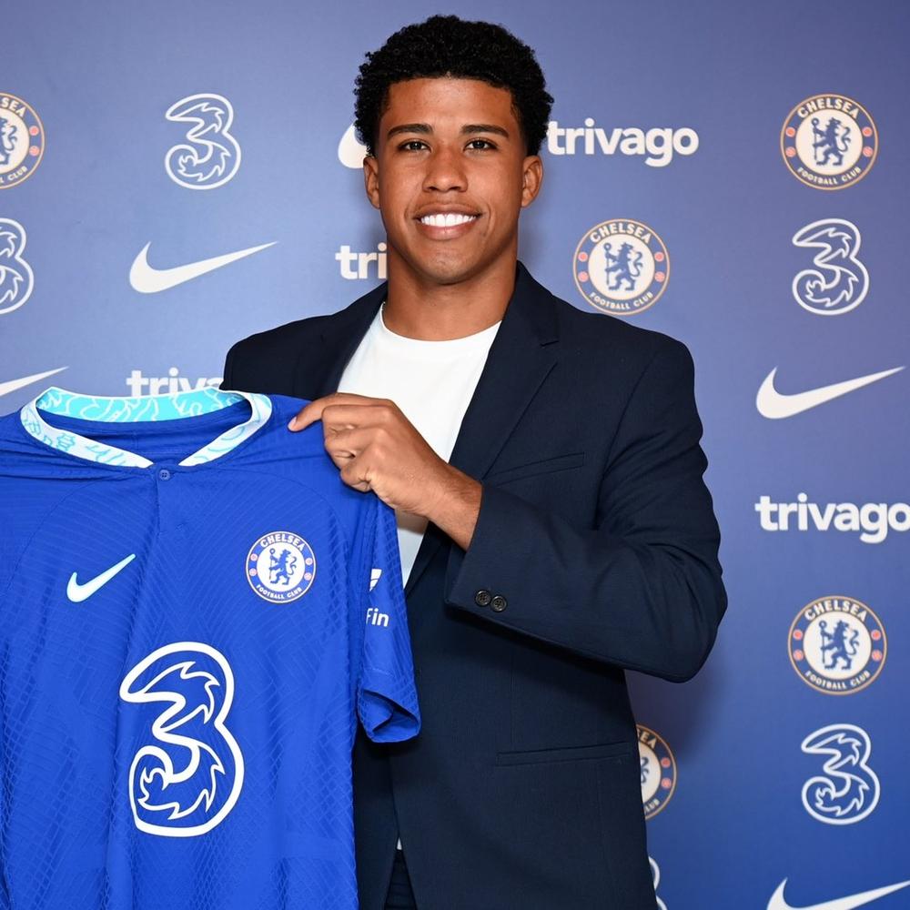 Único brasileiro no Chelsea, Andrey Santos já esteve muito perto