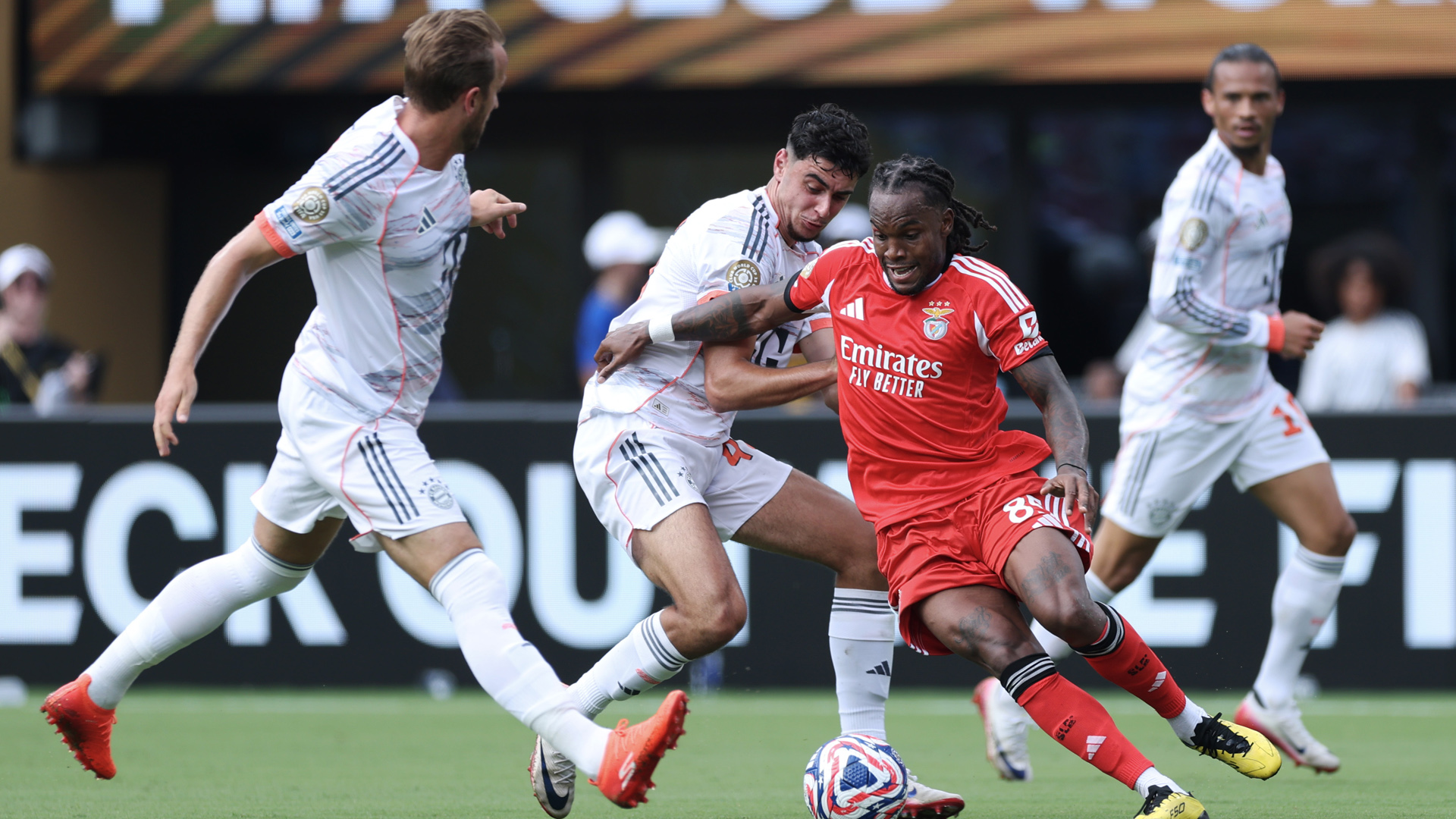 wo wird teilnehmer benfica gegen fc bayern münchen übertragen