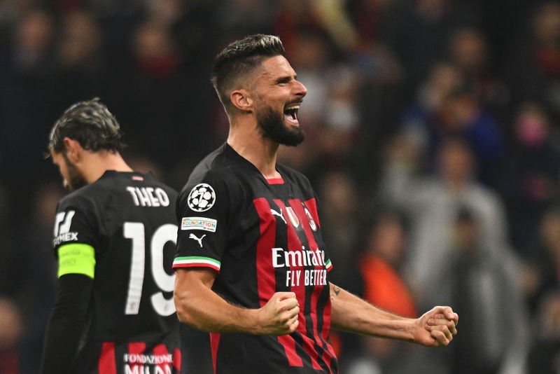 Ufficiale, Giroud rinnova col Milan: "Il modo migliore per festeggiare"