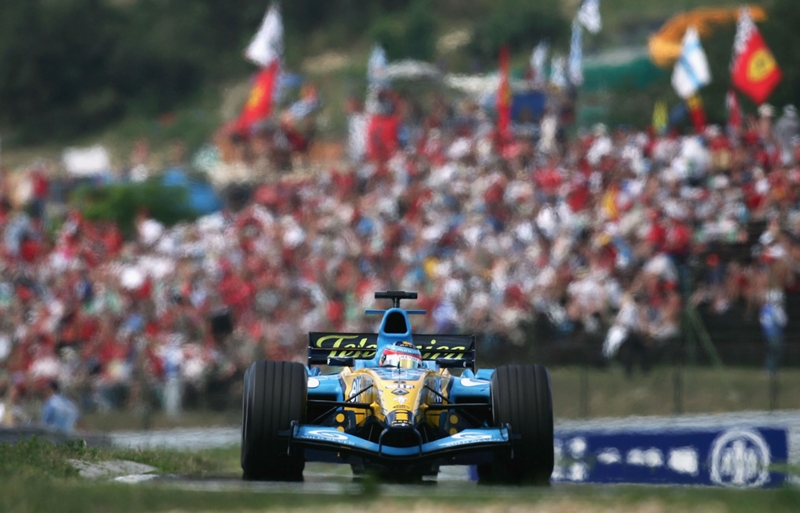 Fernando Alonso explica en DAZN su inolvidable salida en Indianápolis 2004: "Seguramente la mejor arrancada de un coche que he tenido"