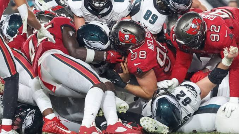 Philadelphia Eagles vs Tampa Bay Buccaneers en NFL Playoffs 2024: marcador, ver en vivo, highlights y resultado