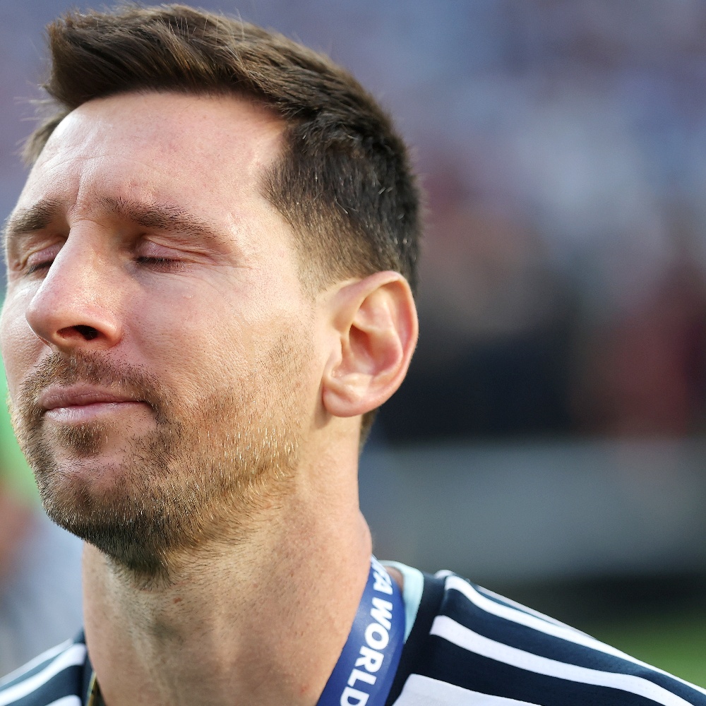 インテルマイアミ　メッシ　ワールドカップ　アルゼンチン代表 北中米W杯】メッシが別便でアルゼンチンに帰国。故郷ロサリオで数日間
