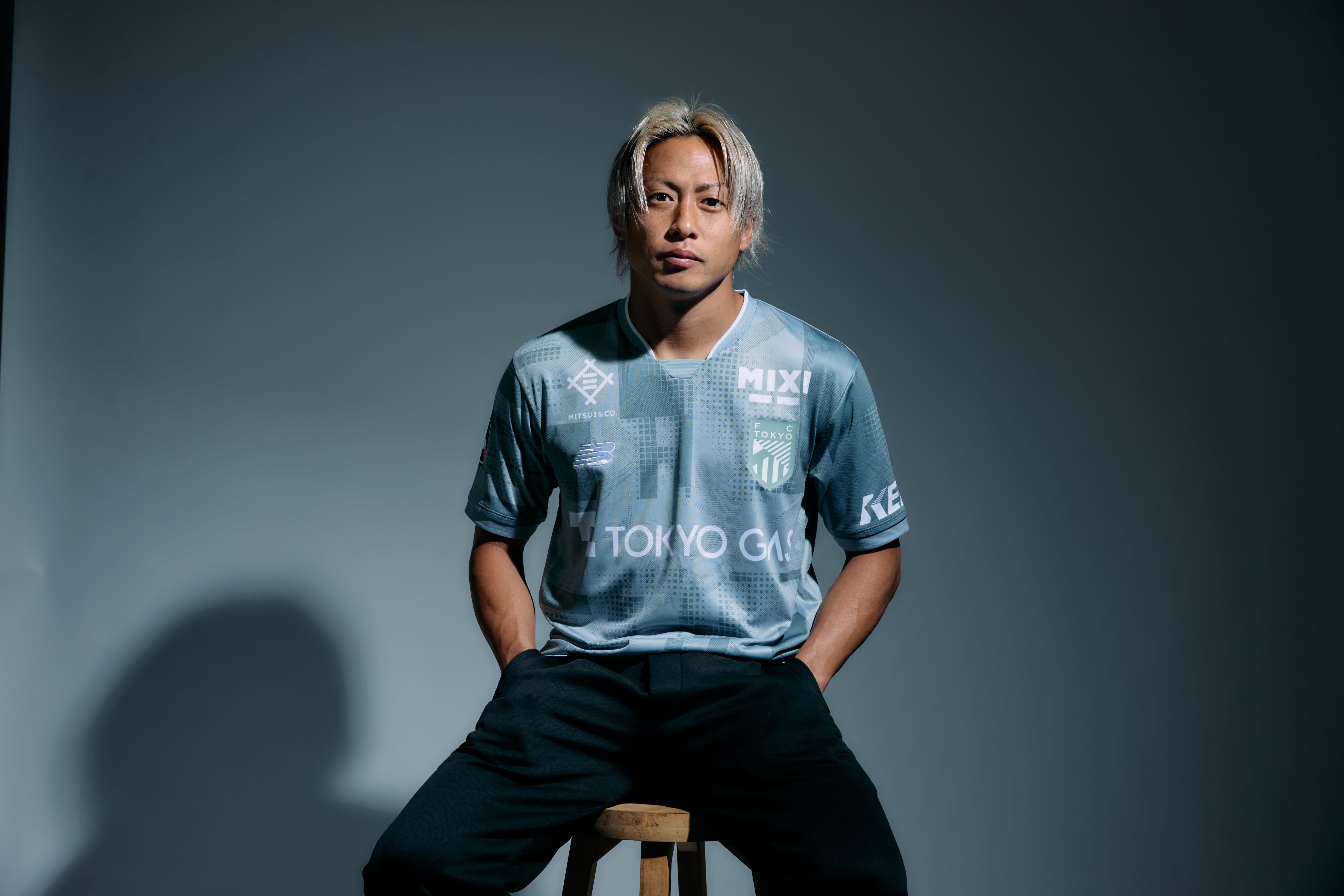 FC東京がアウェイ3試合でグレーカラーの『Special kit』を着用 | DAZN