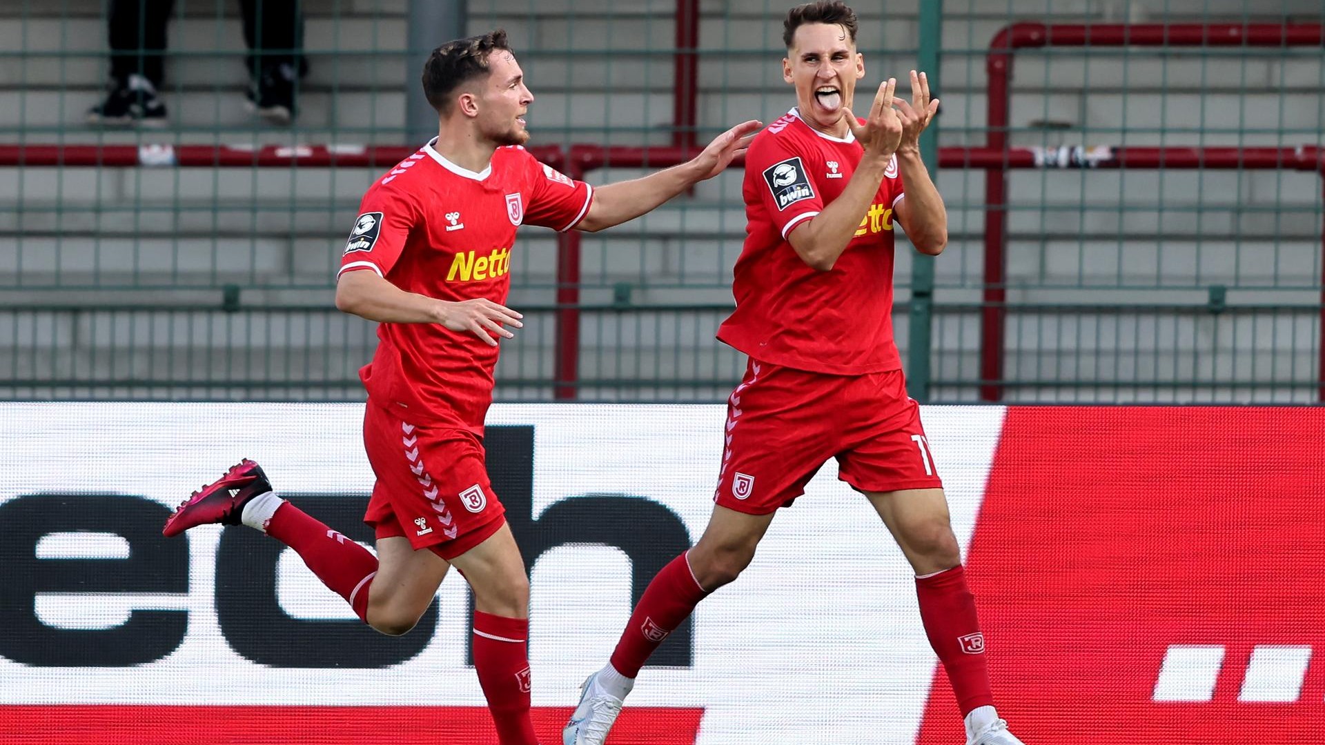 Relegation Heute Live: Jahn Regensburg Vs. Wehen Wiesbaden Im TV Und ...