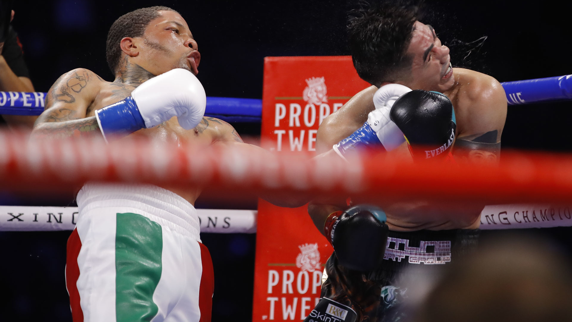 Gervonta Davis knocks Leo Santa Cruz out cold in sixth with a