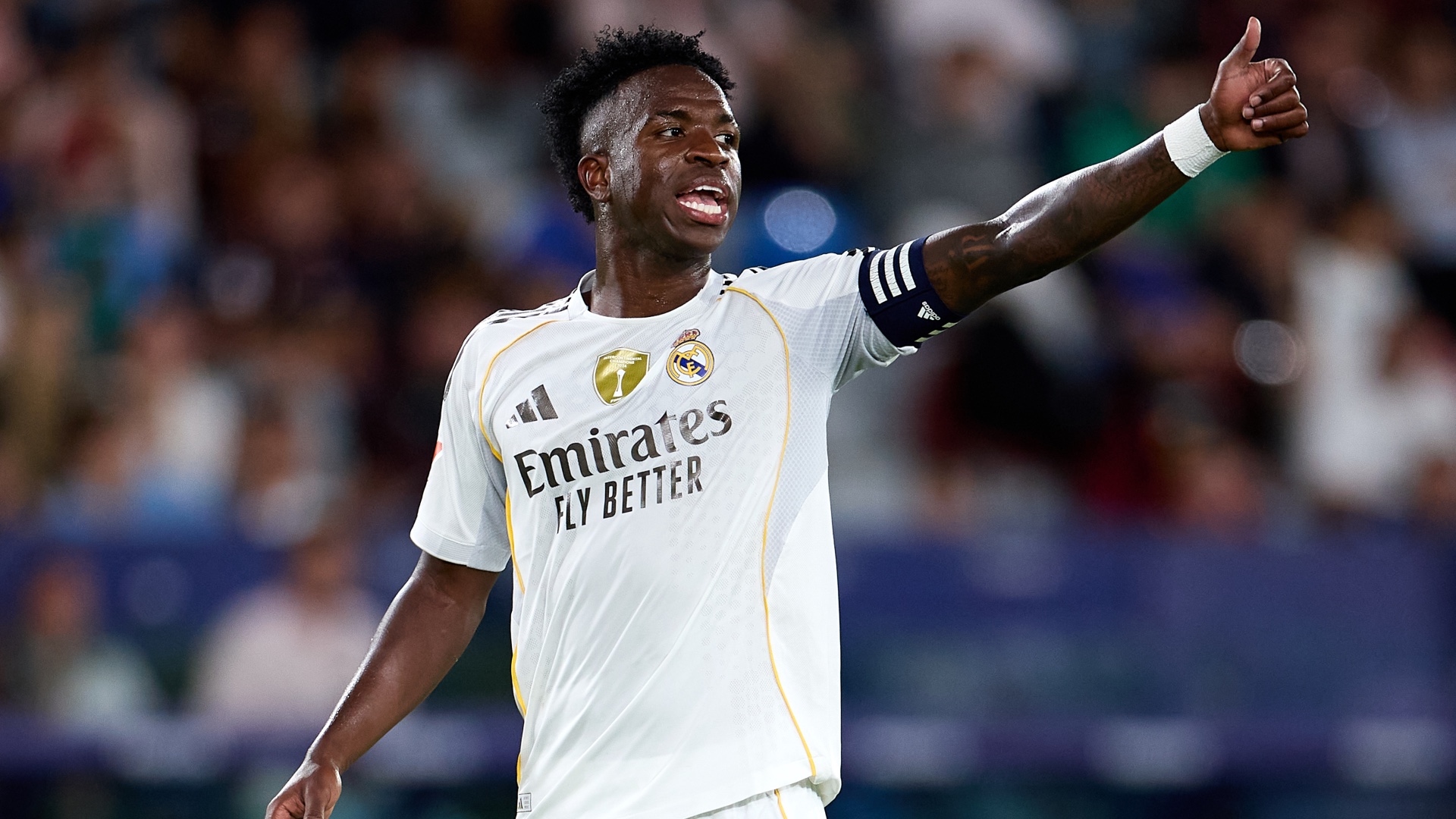 時を止めた右足アウトサイドのゴラッソ！ヴィニシウス「モドリッチが