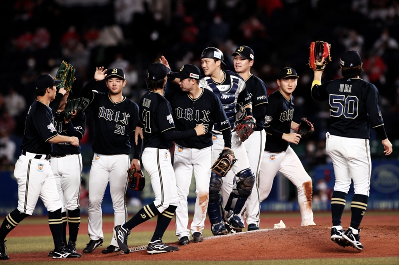 オリックス・バファローズが21安打15得点で大勝、福岡ソフトバンクホークスが4連勝 | パ・リーグ結果まとめ | プロ野球