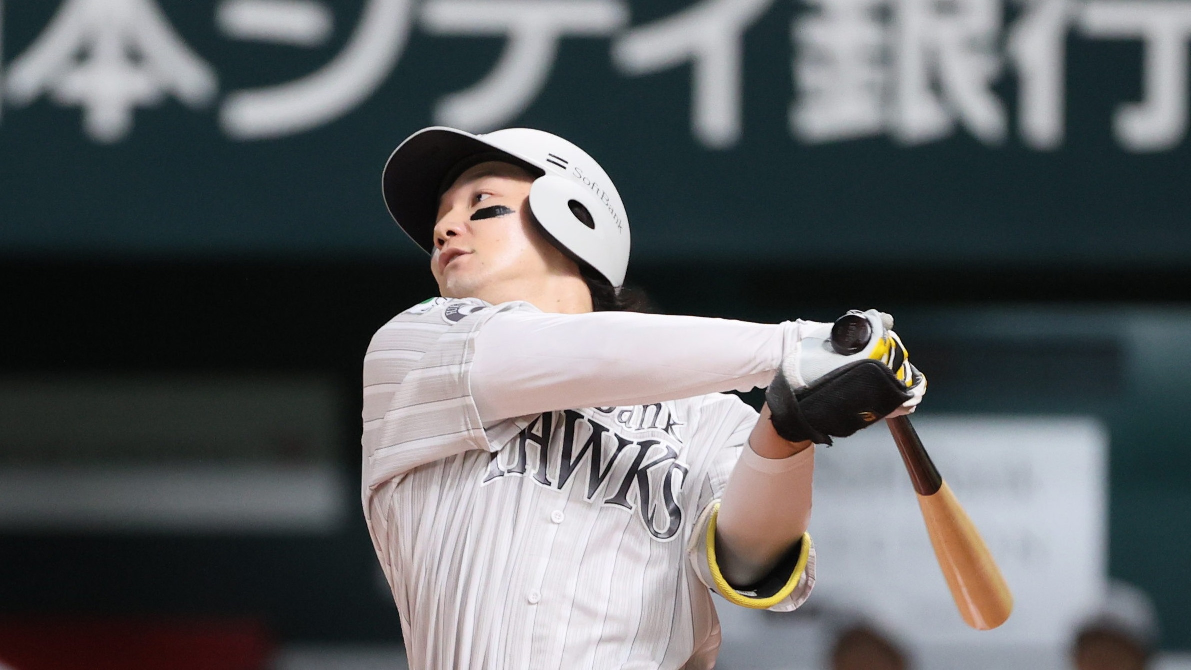 バルセロナ、今夏のメッシ復帰実現へスポンサー獲得目指す…PSGでの去就
