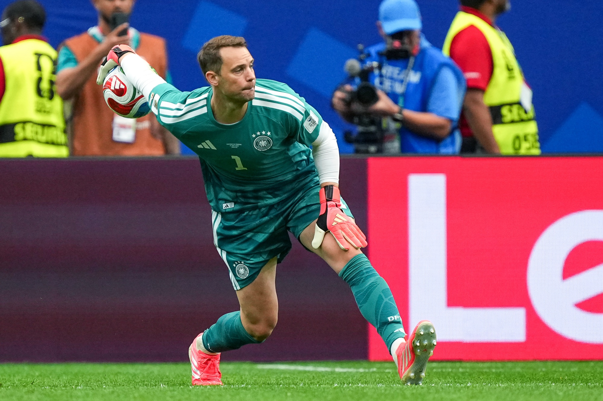 ドイツ代表GKノイアー、マテウス氏を抜きW杯＆EUROでの代表史上最年長
