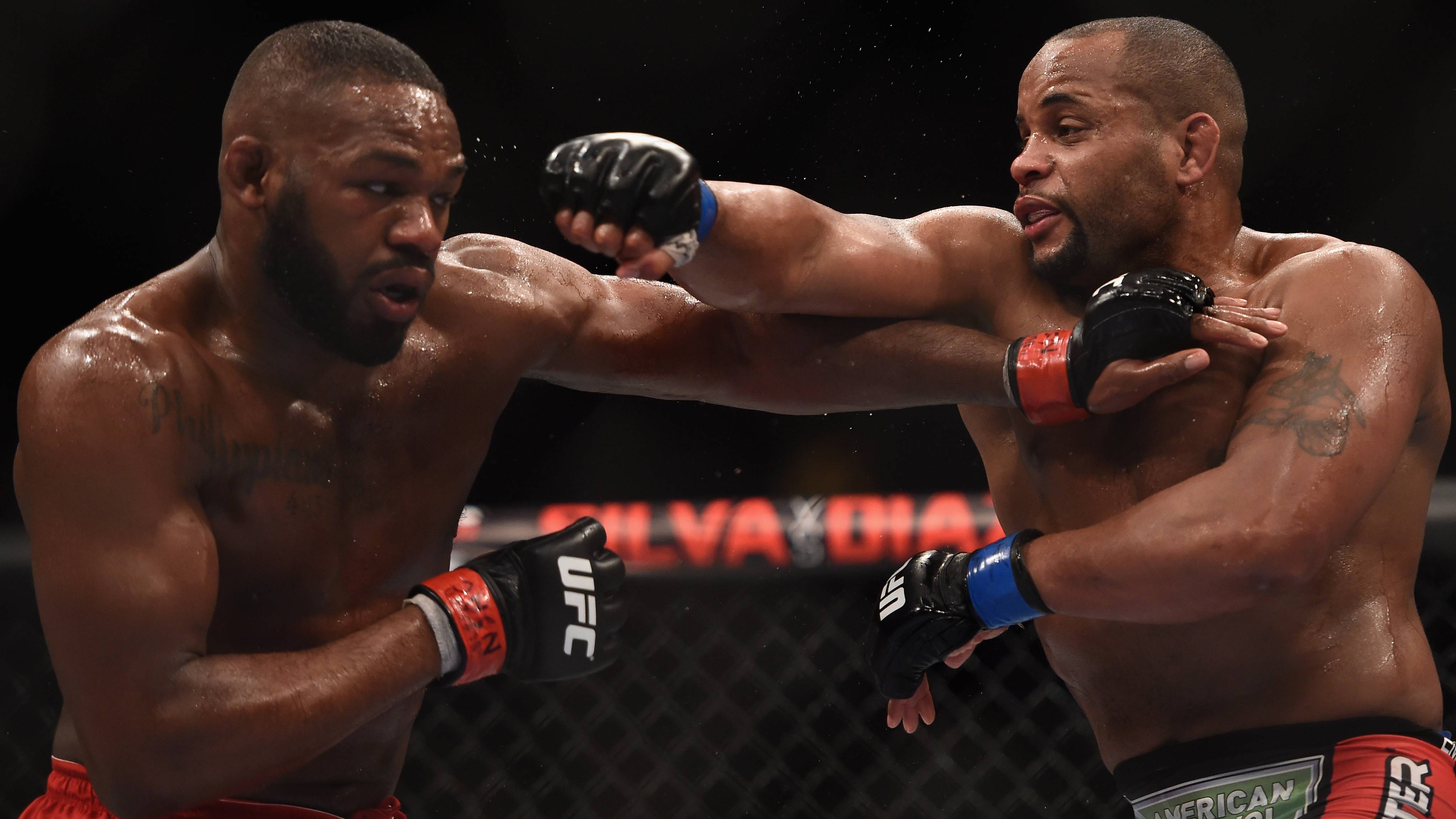 Jones-Cormier_UFC 182