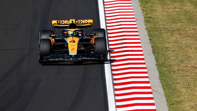 Checo Pérez y la sangría de tiempo que hizo a perder a Lando Norris bajo el Virtual Safety Car del GP de Japón: "¡Joder, menuda m***!"