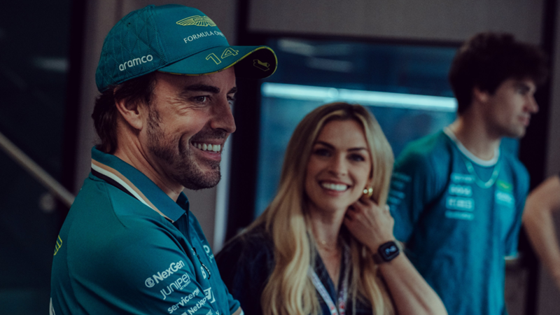 Fernando Alonso e a sua lição mais valiosa como piloto de F1: “Temos de estar dispostos a ser um modelo a seguir, temos essa responsabilidade perante os nossos fãs e as pessoas que acreditam em nós”