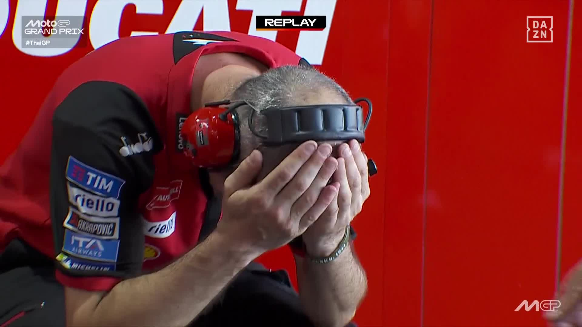 ¡La imagen que lo dice todo! Las caras de la desolación en el box de ...