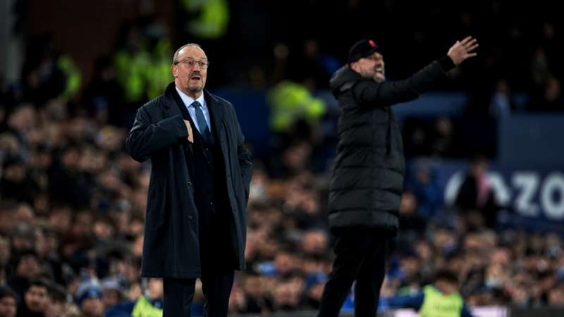 Rafael Benitez sacked as Everton manager