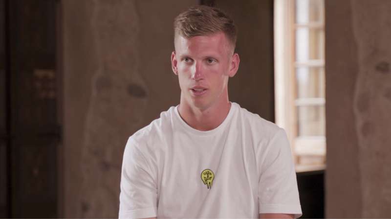 Dani Olmo y la crudeza de la guerra en primera persona: "Un día ibas a entrenar y caía una bomba a 100 metros del estadio"