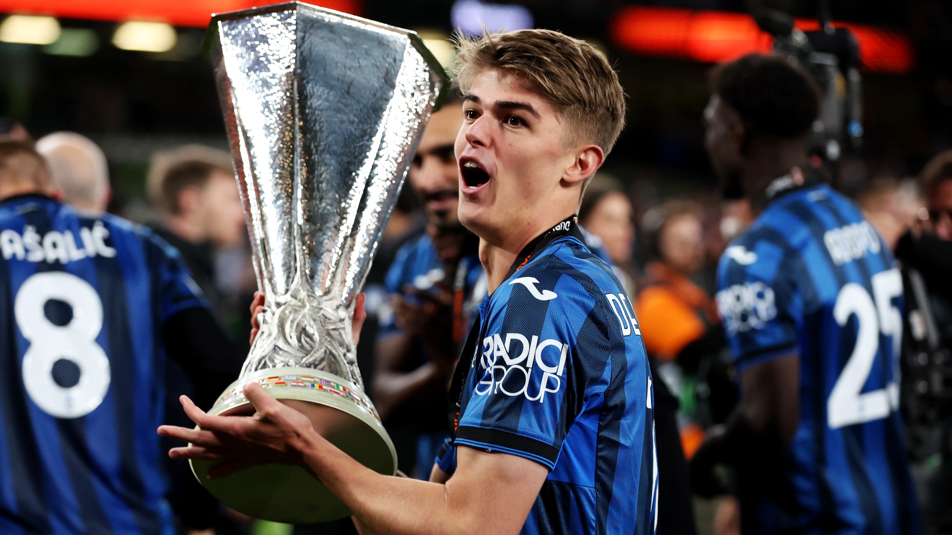 移籍情報】アタランタ、ミランFWデ・ケテラーレの買い取りを発表