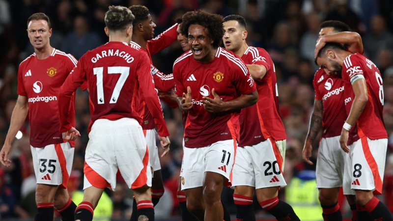 Mark Lawrenson urges Manchester United to replace 'unreliable' first choice star