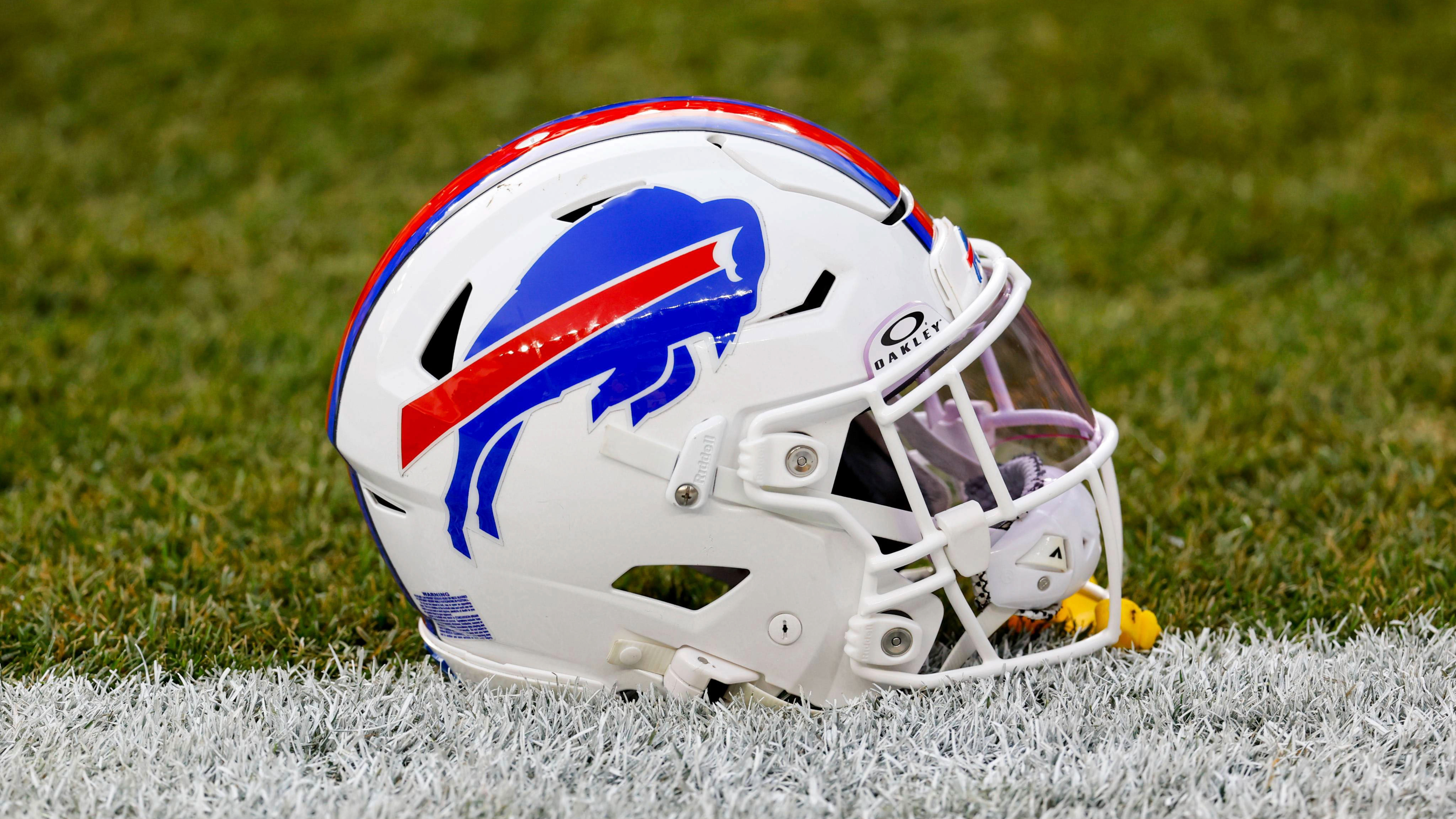 Buffalo Bills defense ranks 28th in EPA per play, analysts say