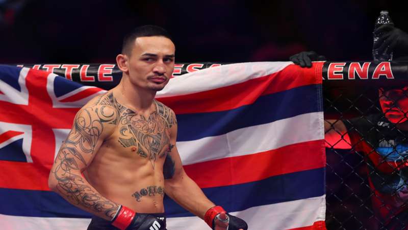 Max Holloway on the importance of his family and not fighting for the featherweight title