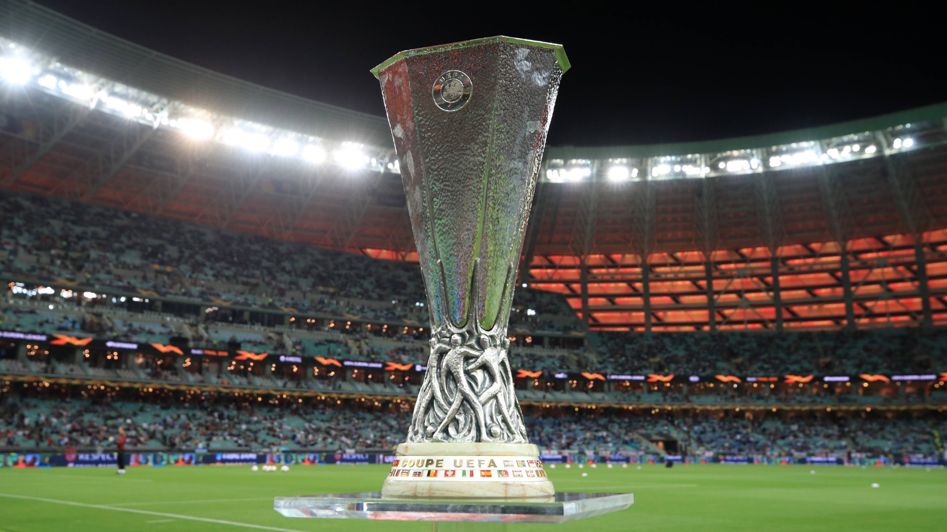 ONLY GERMANY Europa League Trophäe