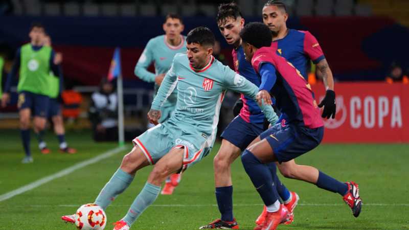 ¿Cuántos partidos de sanción recibe Ángel Correa en LALIGA por llamar "hijo de mil p*, cagón, la concha de tu madre" a Cuadra Fernández?