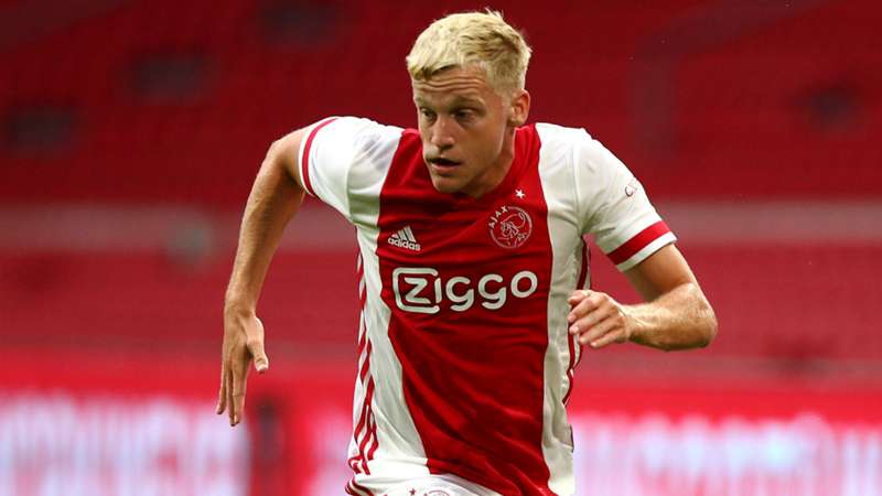 Shoot-Out: What Donny van de Beek brings to Manchester United