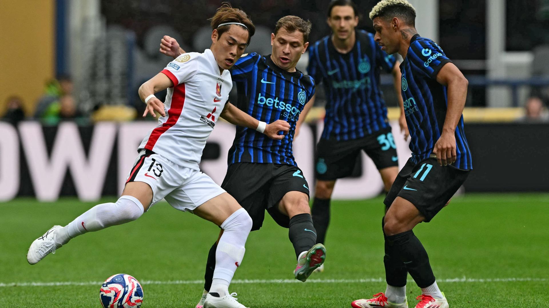 未開封 ￼浦和レッズ クラブワールドカップ フーディ Lサイズ FIFA