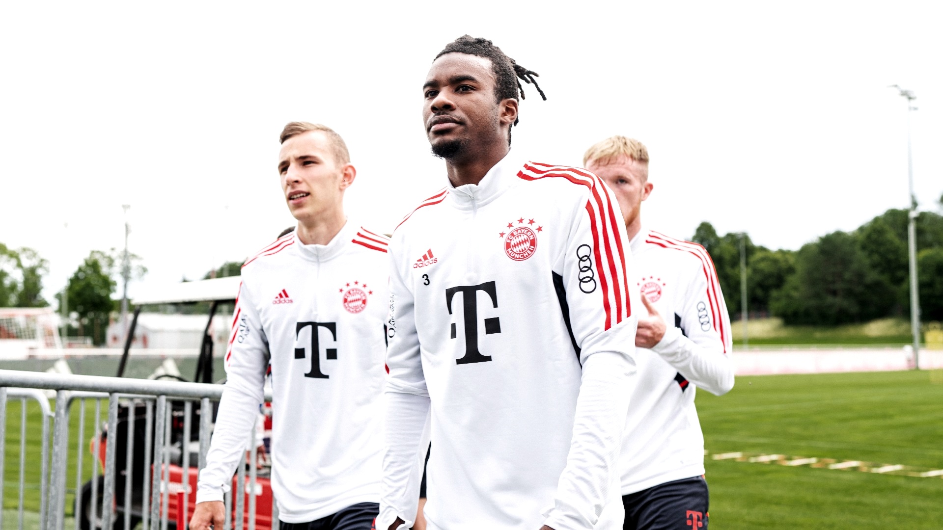 移籍情報 N フォレスト イングランド人dfリチャーズをバイエルンから獲得 プレミアリーグ Dazn News 日本