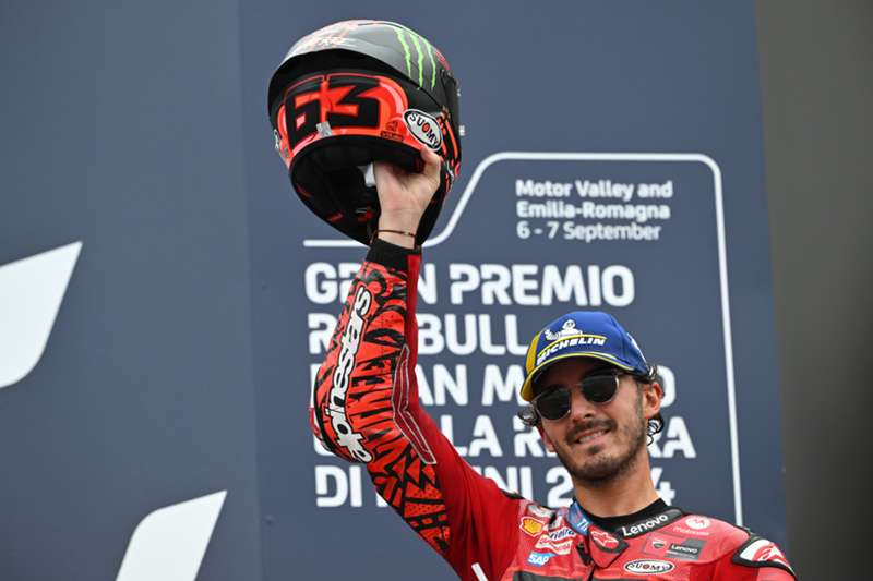 El olfato de Pecco Bagnaia para 'oler' la lluvia de Misano que sirve como consejo a Marc Márquez para 2025: "Nunca tienes que creer a Davide Tardozzi"