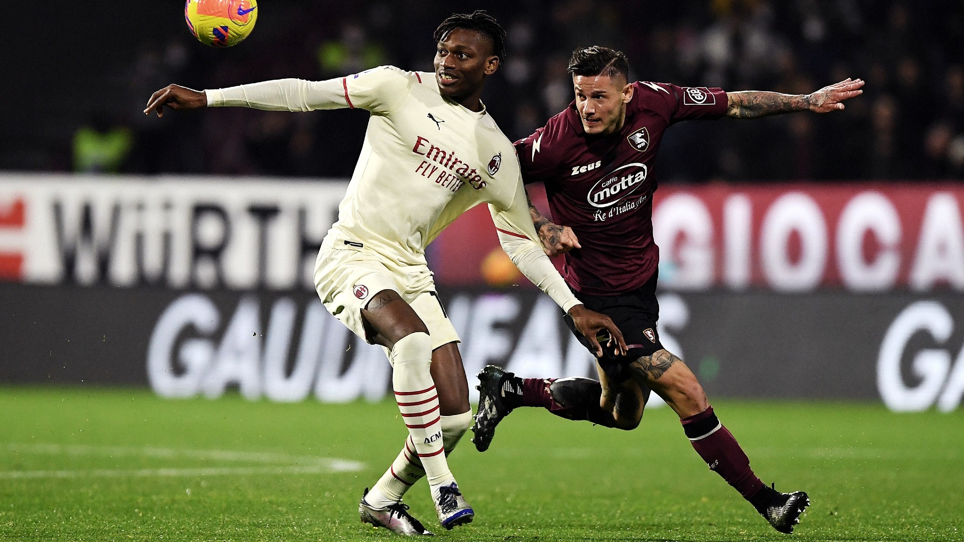 2022-02-19-milan-rafael-leao-salernitana-mazzocchi