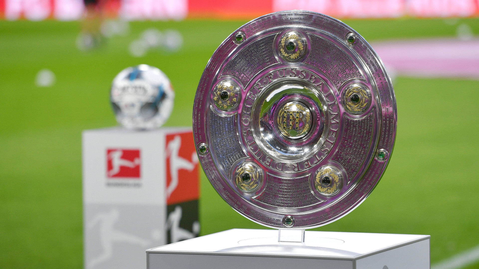 GER ONLY_DFB_Bundesliga Trophy_16082019_Sven Simon