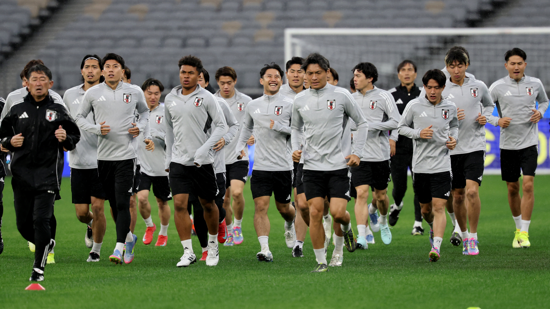 速報】オーストラリア戦に挑む日本のスターティングイレブンが発表
