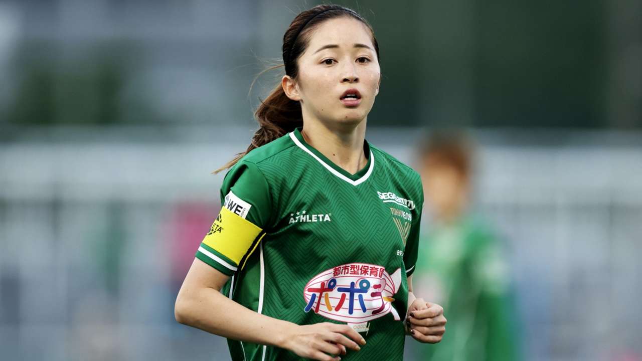 なでしこジャパンの清水梨紗が内田氏にsbの極意を学ぶ クロスが上がってくる前の勝負 内田篤人のfootball Time Dazn News 日本 なでしこジャパンの清水梨紗が内田氏にsbの極意を学ぶ クロスが上がってくる前の勝負 内田篤人のfootball Time Dazn News 日本
