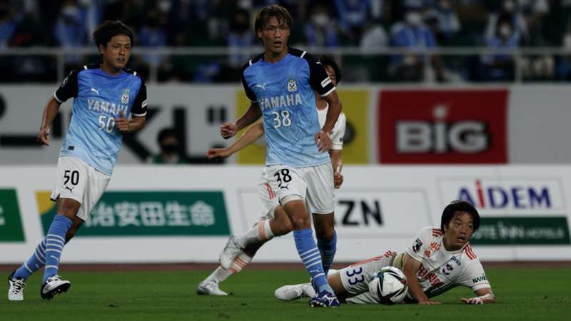 磐田df山本義道のハンドは 新競技規則に従っても正しかったのか検証 Jリーグジャッジリプレイ Dazn News 日本