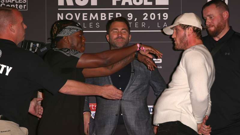 Logan Paul Turns Ksi Fight Press Conference Into A Math Quiz Dazn News Us