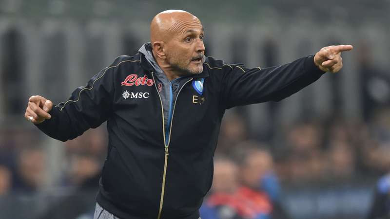 Napoli, Spalletti: "Vittoria pesante per lo Scudetto. Mai viaggiato in prima classe, sempre in autostop"