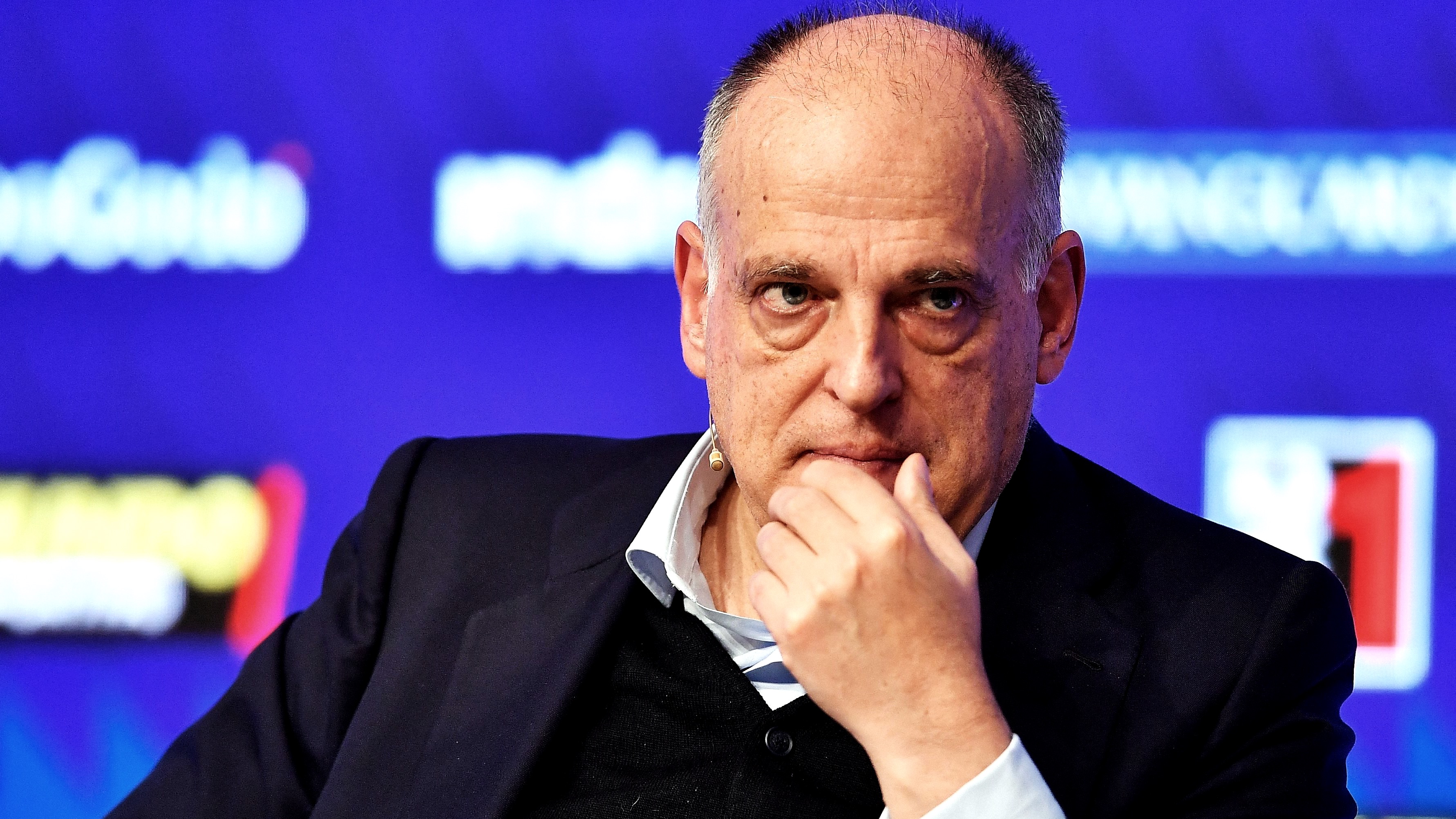 Javier Tebas: "No me hace mucha gracia que alguien que presta servicios a  LALIGA tenga algo con un árbitro" | DAZN News ES