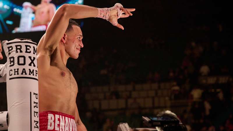 David Benavidez had words for Canelo Alvarez after winning his first light heavyweight fight