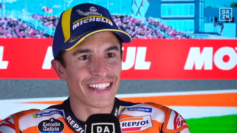 Marc Márquez estuvo a punto de romperse en el micrófono de DAZN: "He visto a todo el equipo de Honda con los ojos vidriosos"