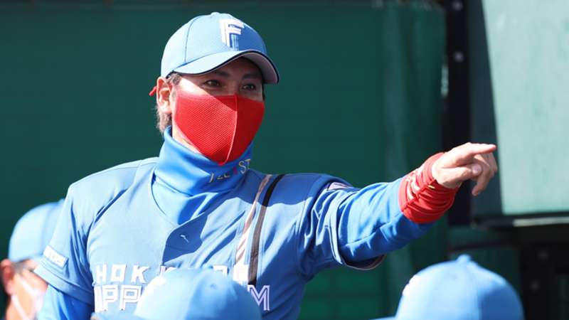 北海道日本ハムファイターズが新庄剛志監督との契約更新を発表 川村オーナー代行「歴史を紡ぐ担い手を新庄監督に委ねたい」 ｜ プロ野球