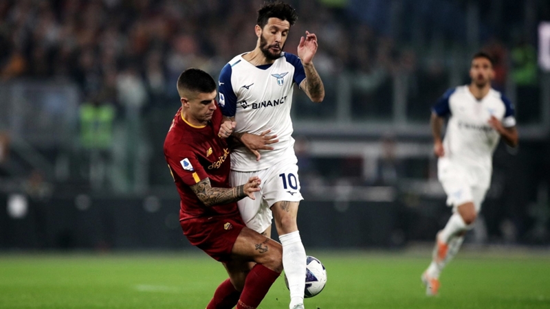 La Lazio batte la Roma e si prende il derby: finisce 1-0 all'Olimpico