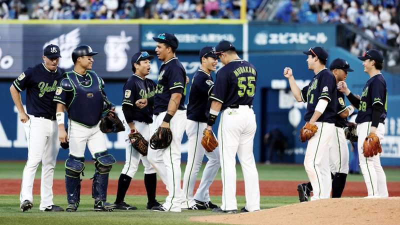 【動画】「何もかも村上に収束していく」「神の手」ヤクルト村上宗隆のガッツポーズで試合終了 ｜ プロ野球