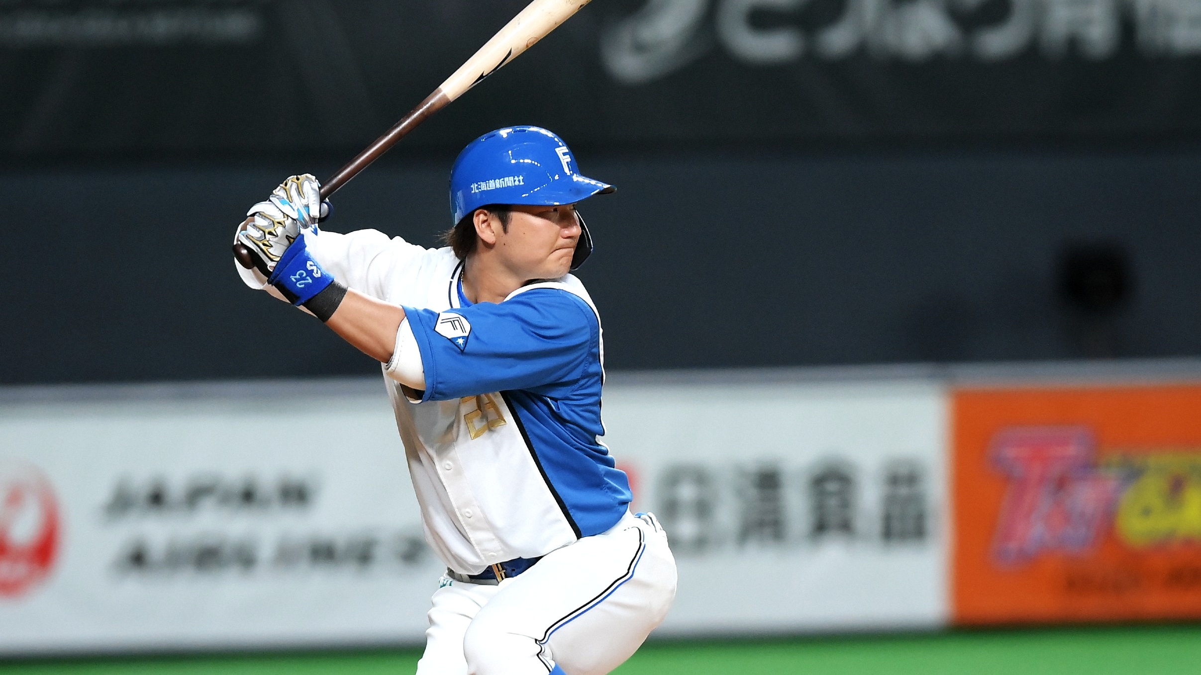 日本ハムの渡邉 髙濱と阪神の江越 齋藤が交換トレード プロ野球 Dazn News 日本